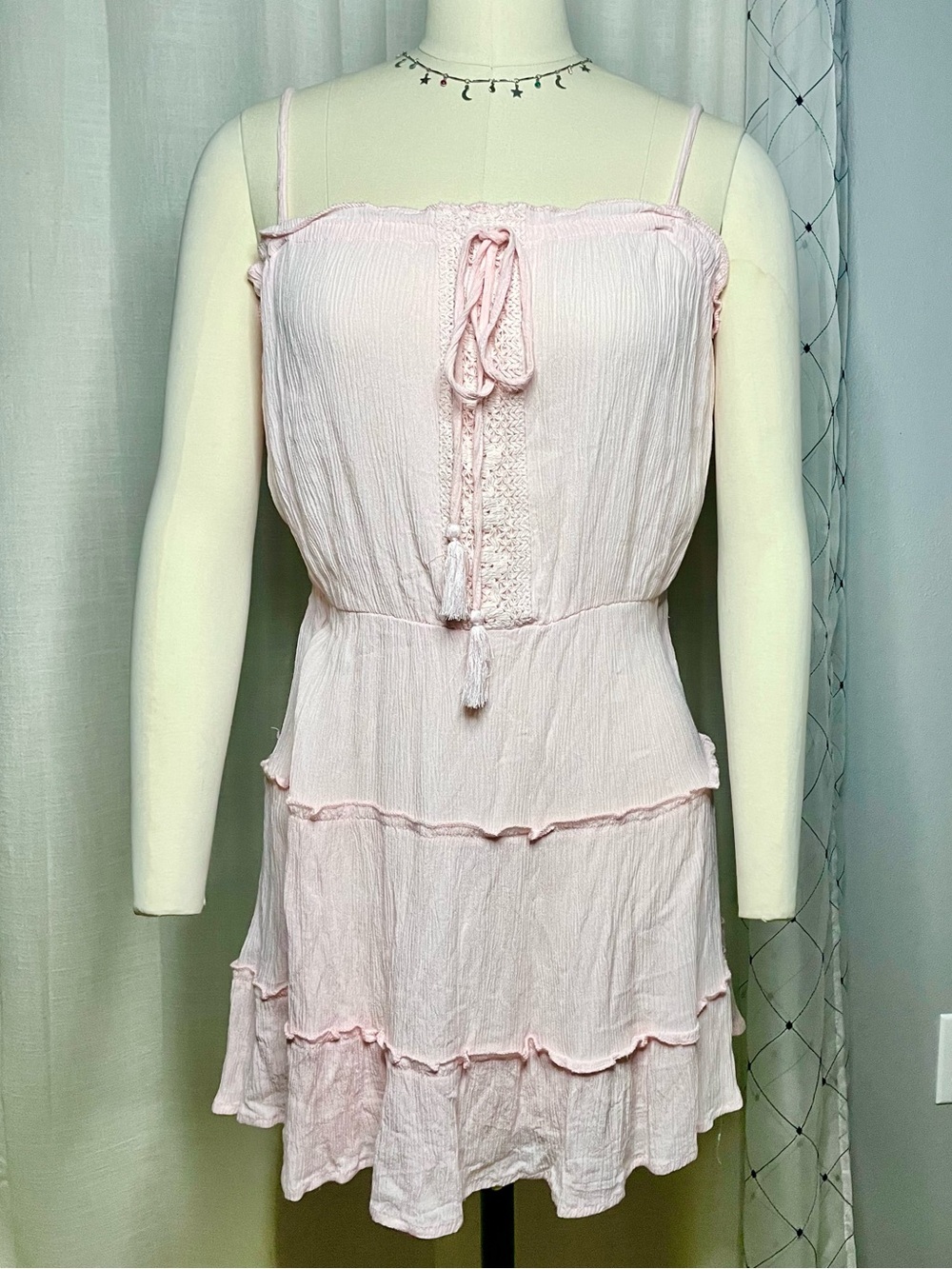 🌸Salty Lemon - Light Pink Tiered Spaghetti Strap Tank Top Size XL
